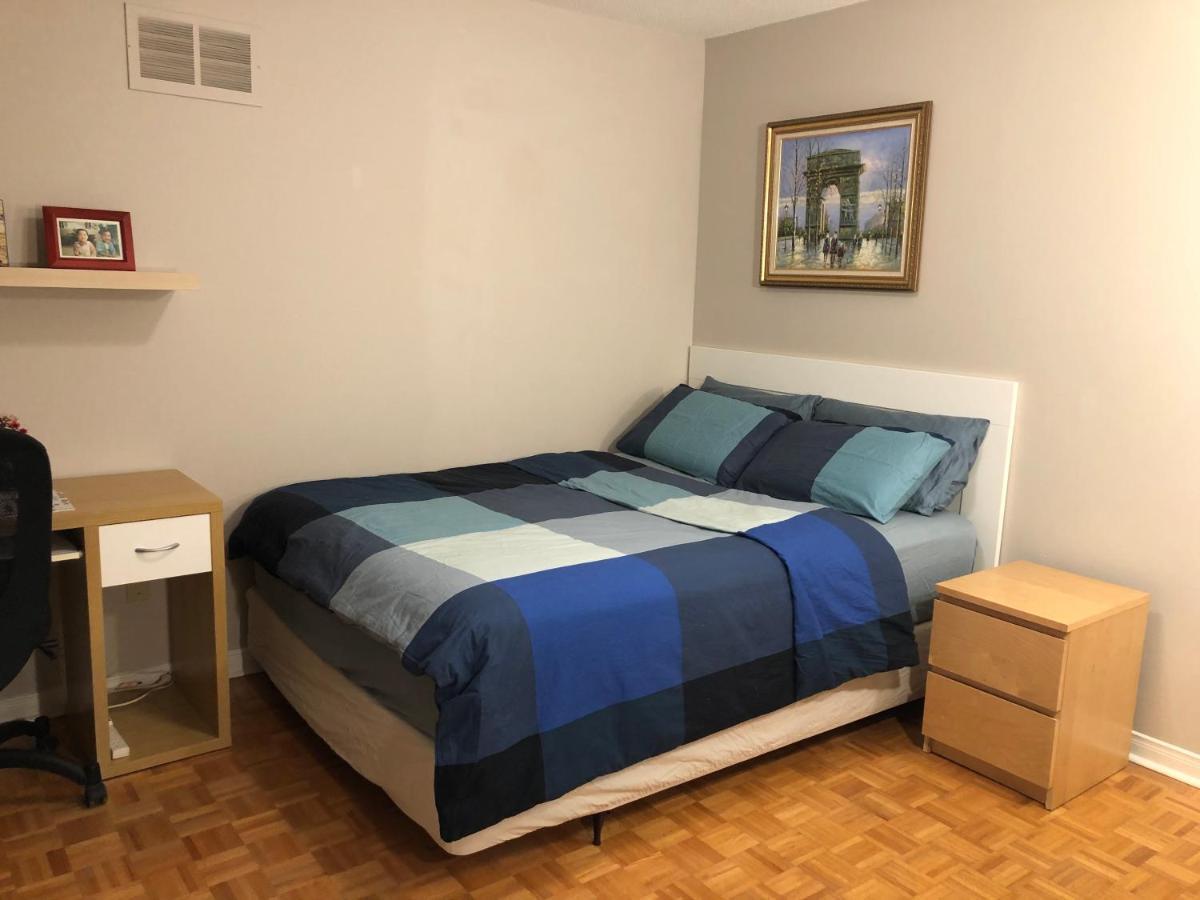 Comfort Rooms Near Toronto Airport Μισισάουγκα Δωμάτιο φωτογραφία