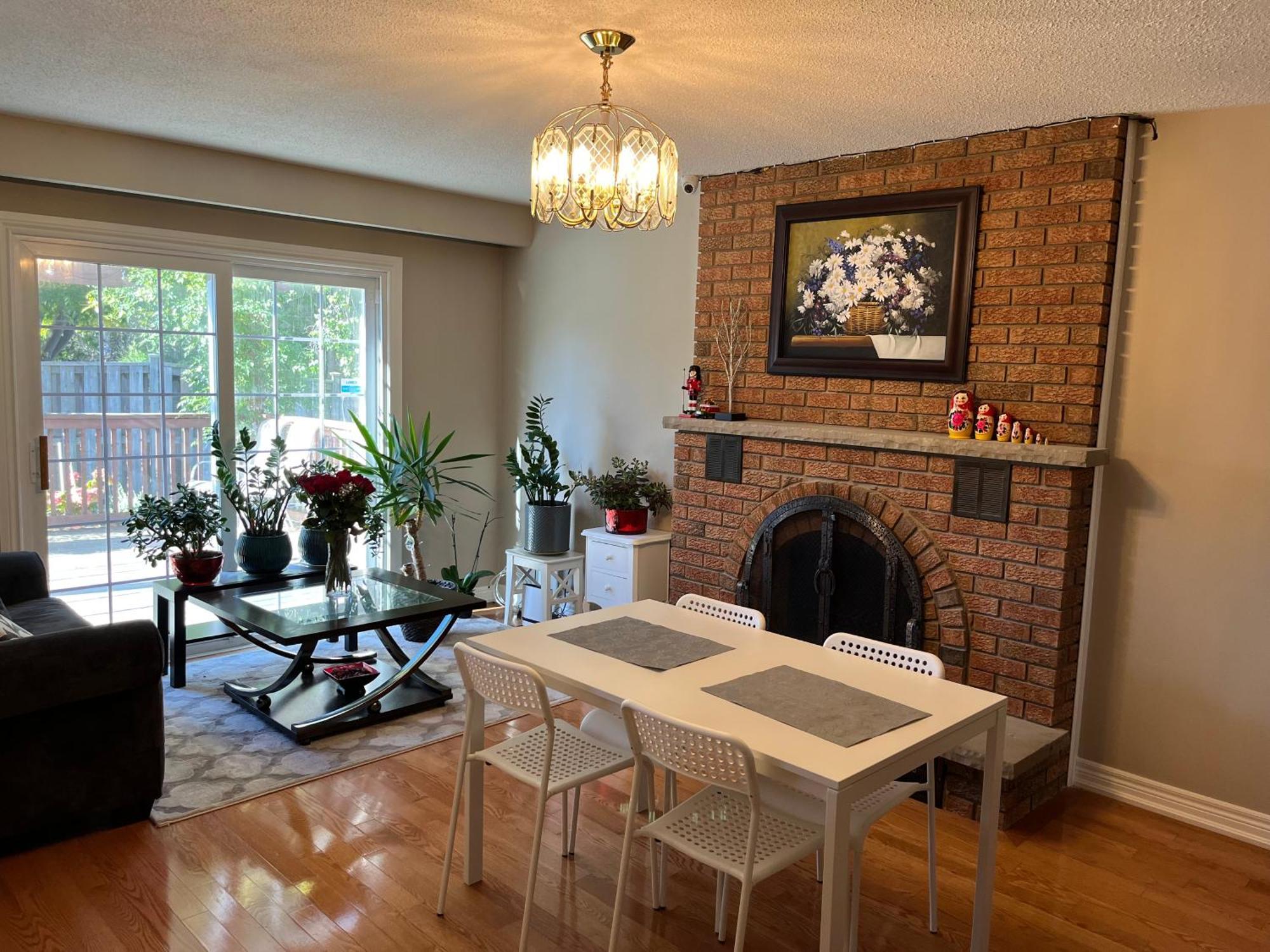 Comfort Rooms Near Toronto Airport Μισισάουγκα Εξωτερικό φωτογραφία