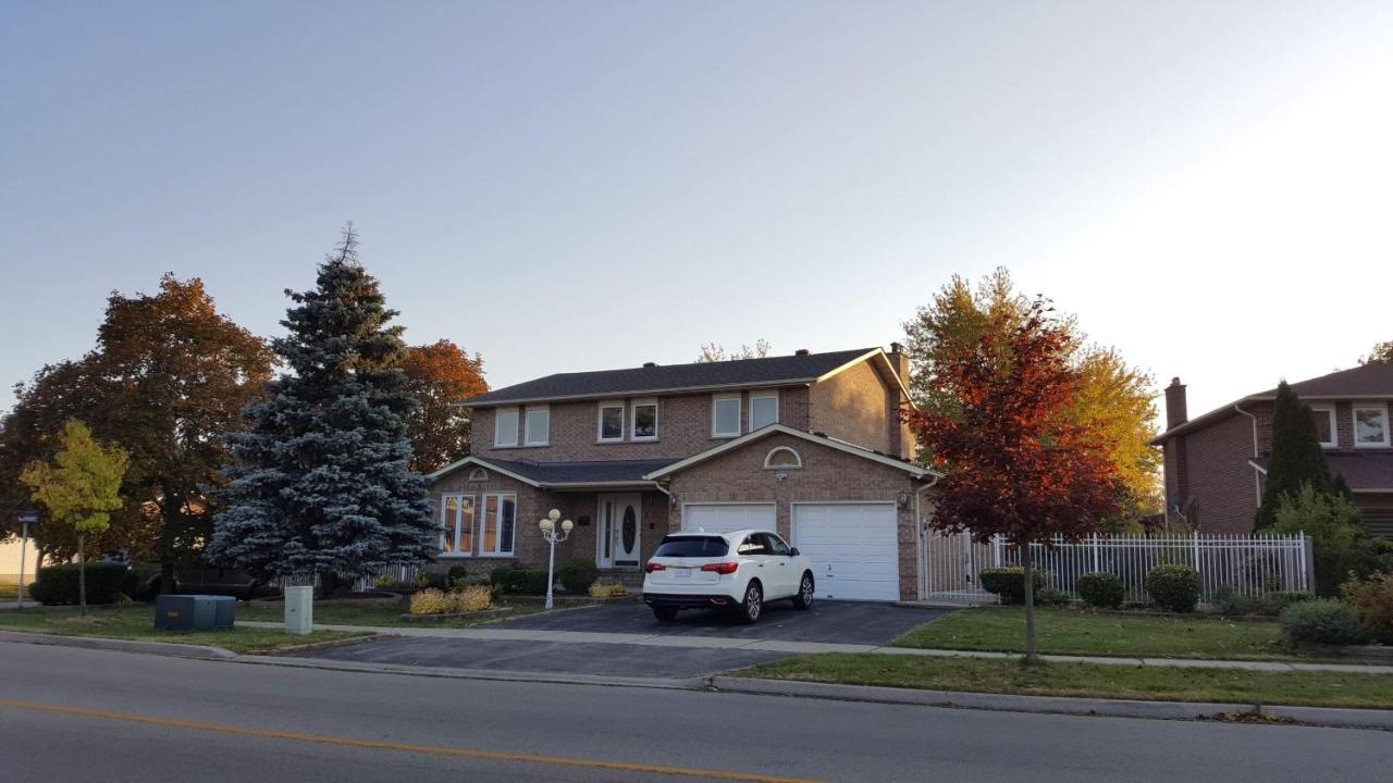 Comfort Rooms Near Toronto Airport Μισισάουγκα Εξωτερικό φωτογραφία